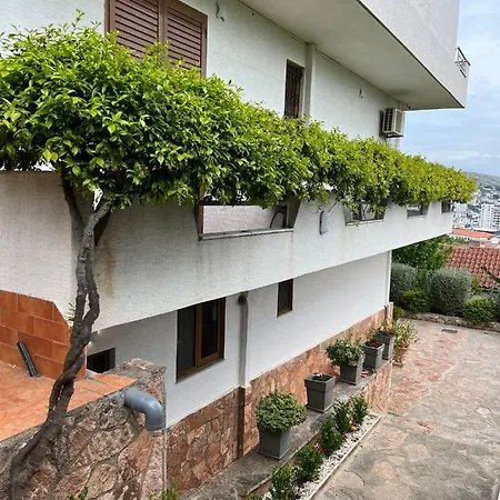 Garden 6 Apartmán *